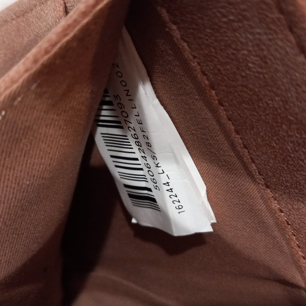 Wallet - Picture 10 of 10